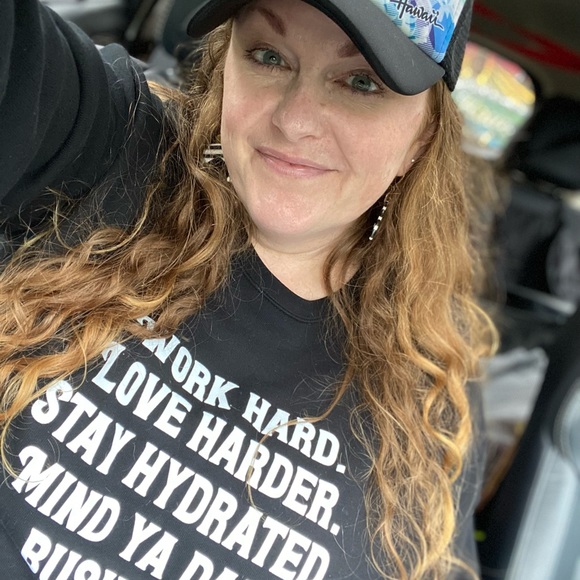 Meet your Posher, Kat - Picture 3 of 4